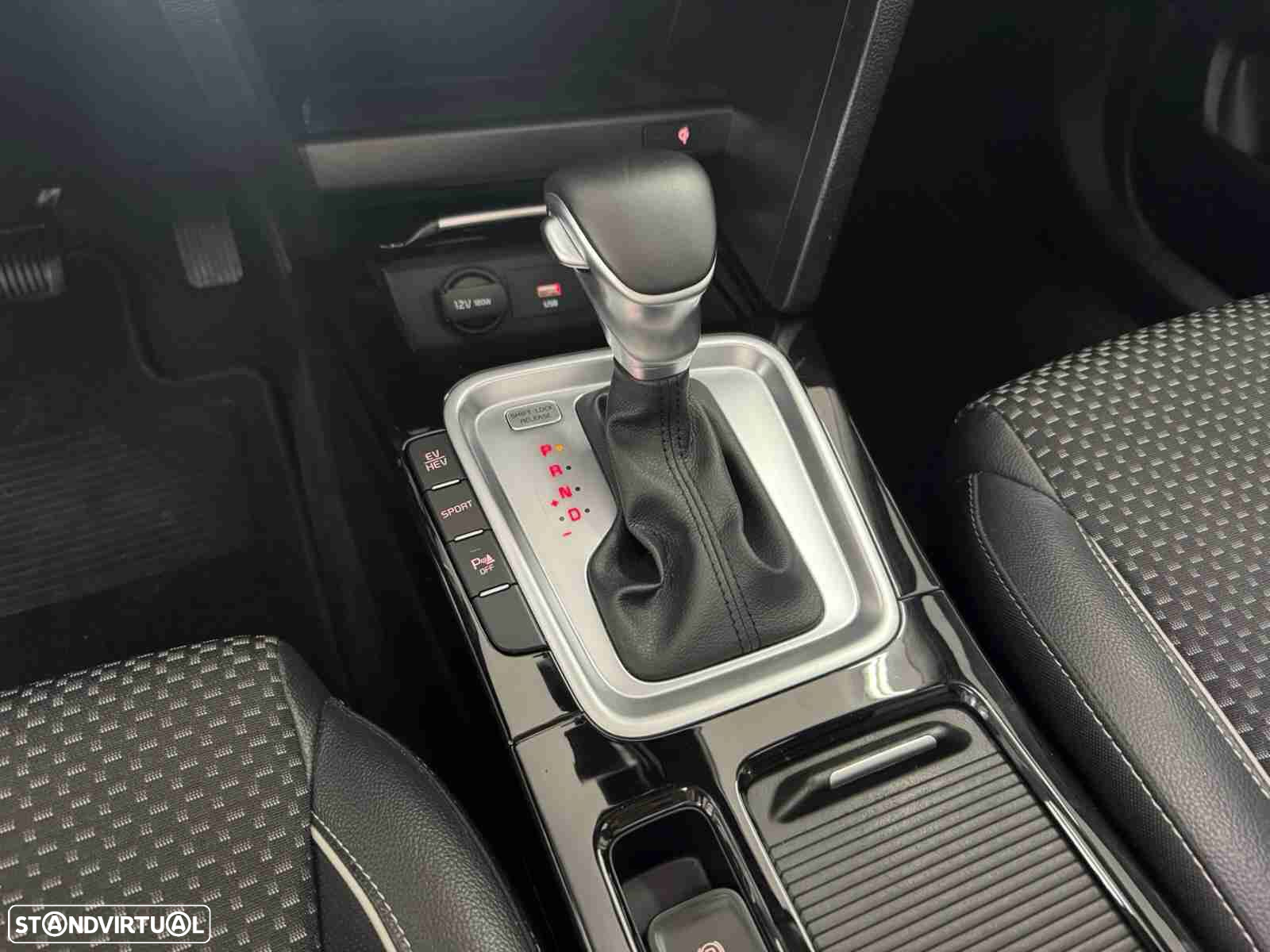 Kia XCeed 1.6 GDi PHEV First Edition+SRF - 11