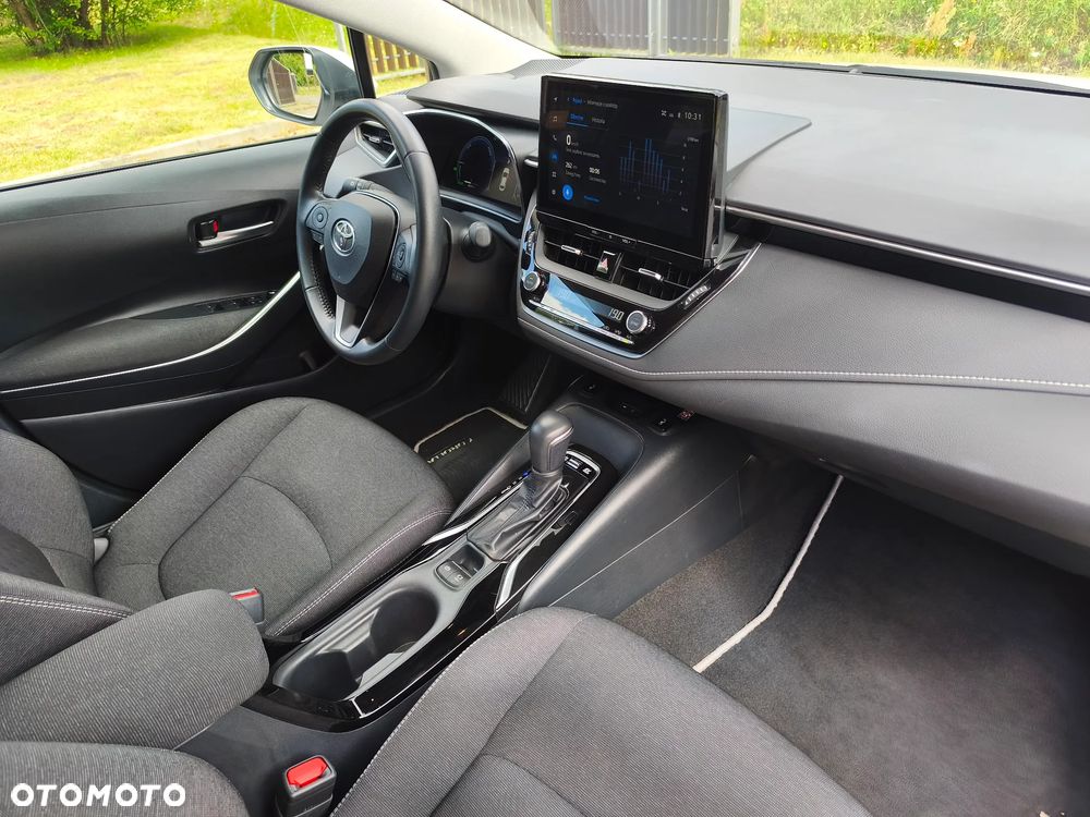 Toyota Corolla 1.8 Hybrid Comfort - 13