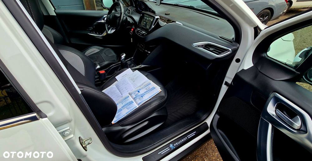 Peugeot 2008 1.6 BlueHDi Allure - 9