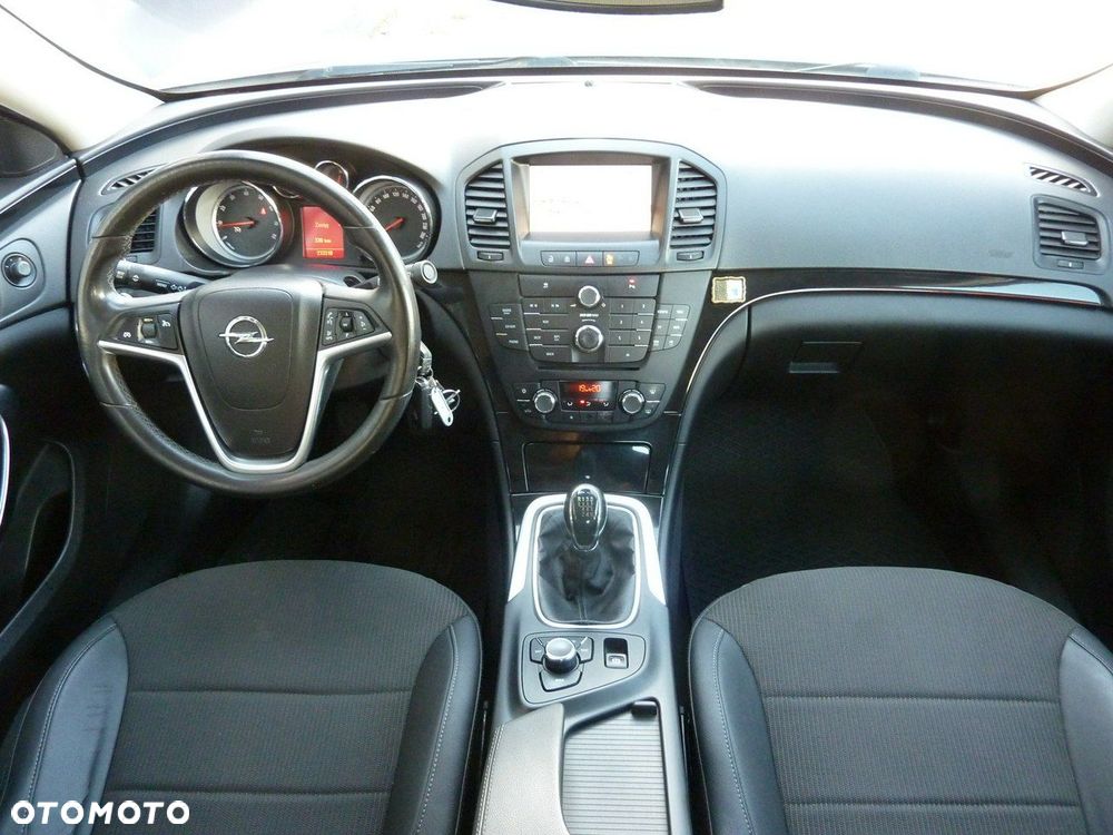 Opel Insignia - 19