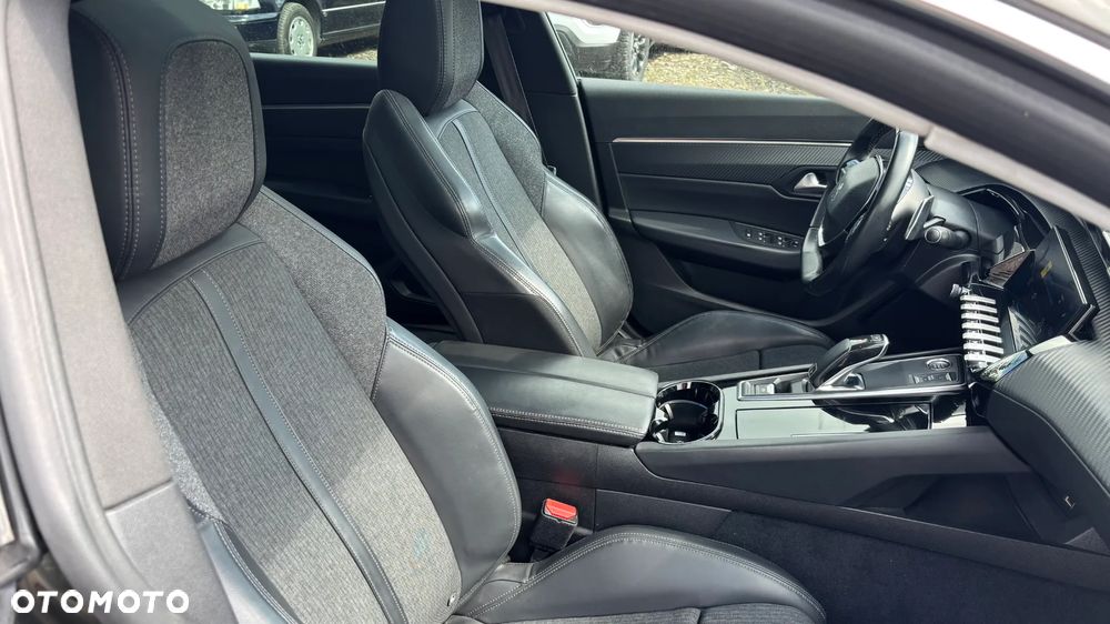 Peugeot 508 BlueHDi 180 EAT8 GT - 26