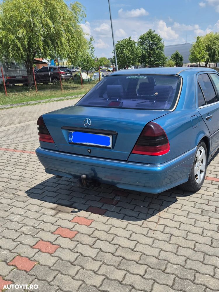 Mercedes-Benz C - 3