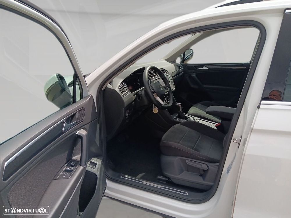 Volkswagen Tiguan 1.4 TSI eHybrid Life DSG — fotografia 9