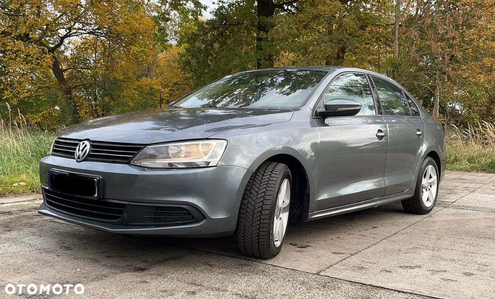 Volkswagen Jetta 1.6 TDI BMT Comfortline - 1