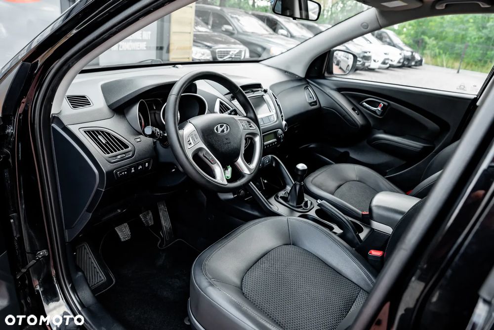 Hyundai ix35 2.0 4WD Premium - 17