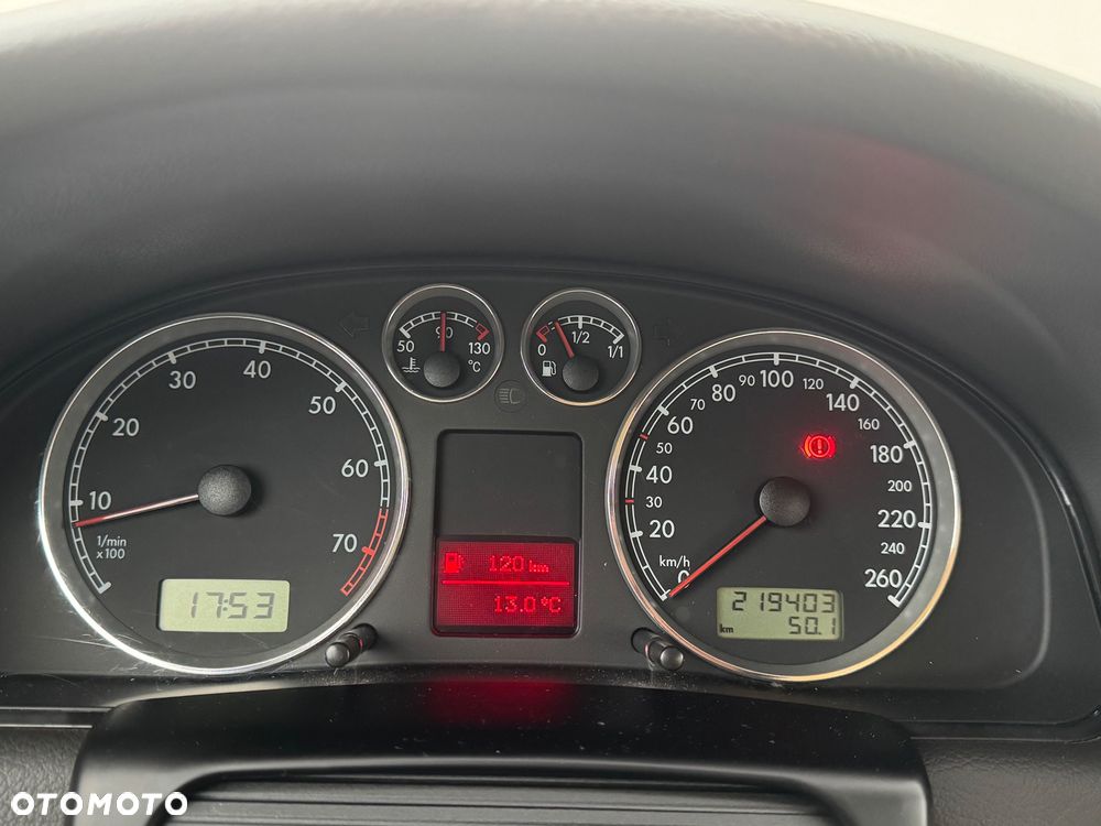 Volkswagen Passat 2.0 Exclusive - 12