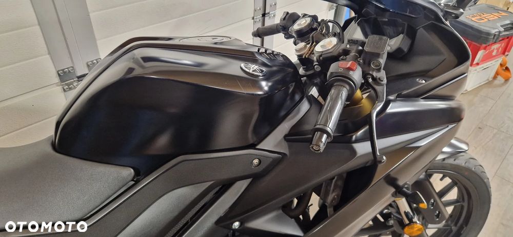 Yamaha YZF - 5