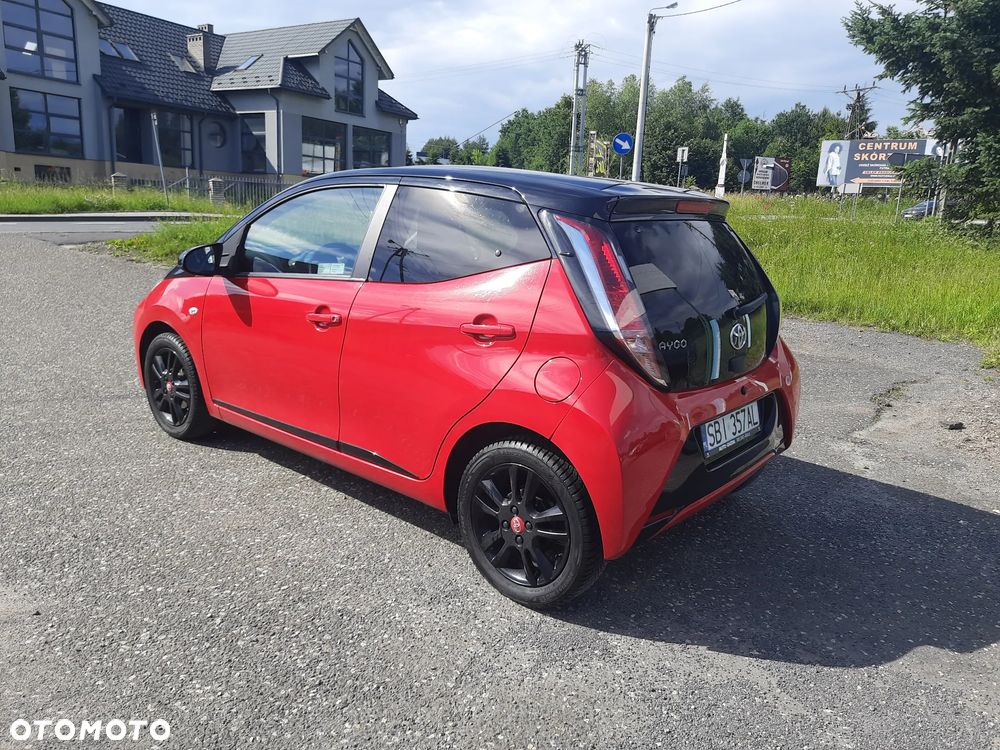 Toyota Aygo x-play touch - 5