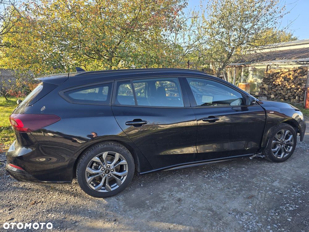 Ford Focus - 25