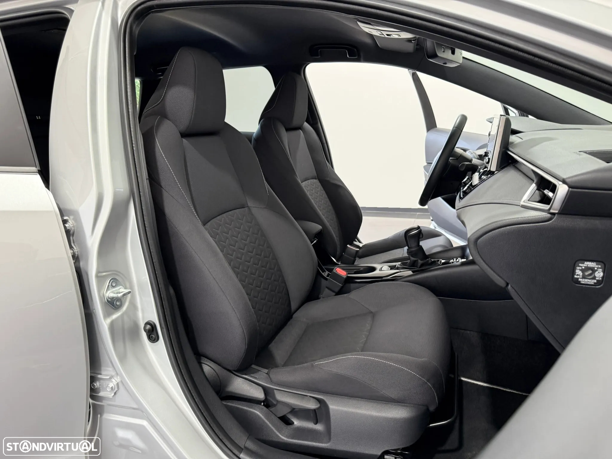 Toyota Corolla Touring Sports 1.8 Hybrid Exclusive - 35