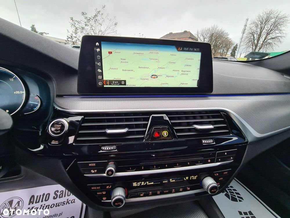 BMW Seria 5 530d xDrive M Sport sport - 18