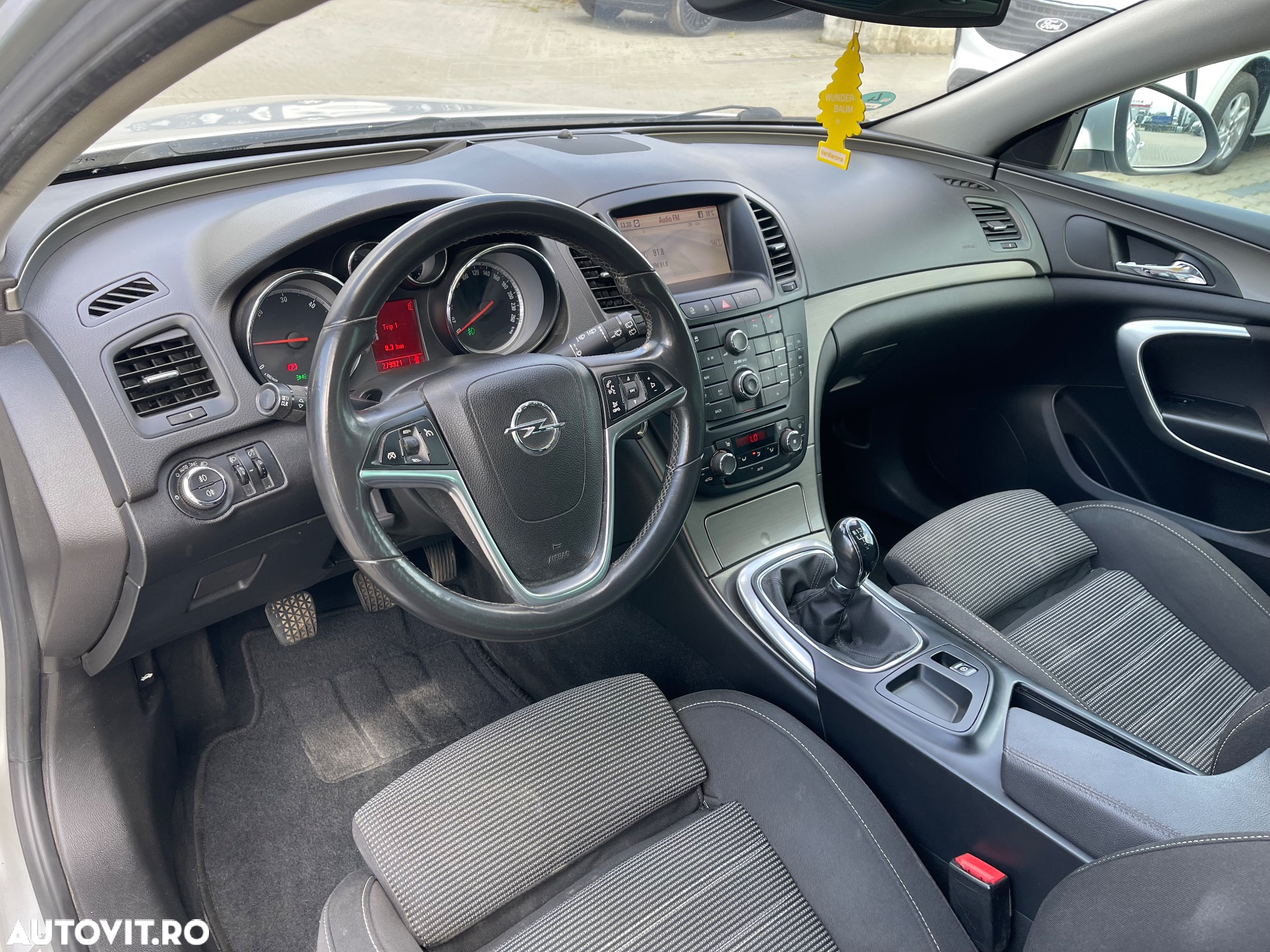 Opel Insignia 2.0 CDTI Sports Tourer - 8