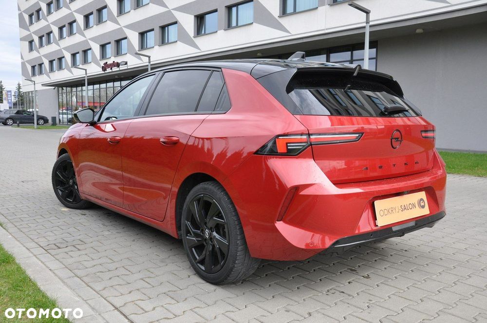 Opel Astra 1.2 T GS S&S - 4