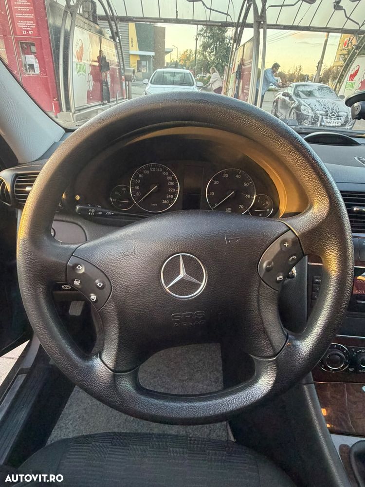 Mercedes-Benz C 200 Estate Kompressor Classic - 17