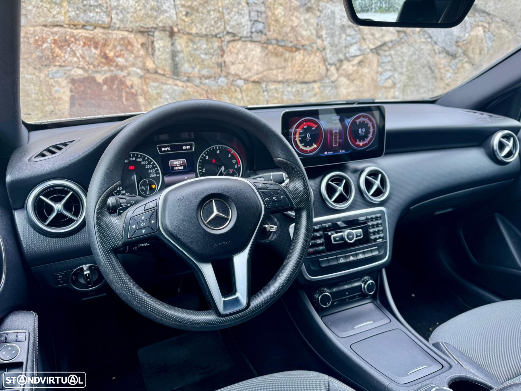 Mercedes-Benz A 180 - 22