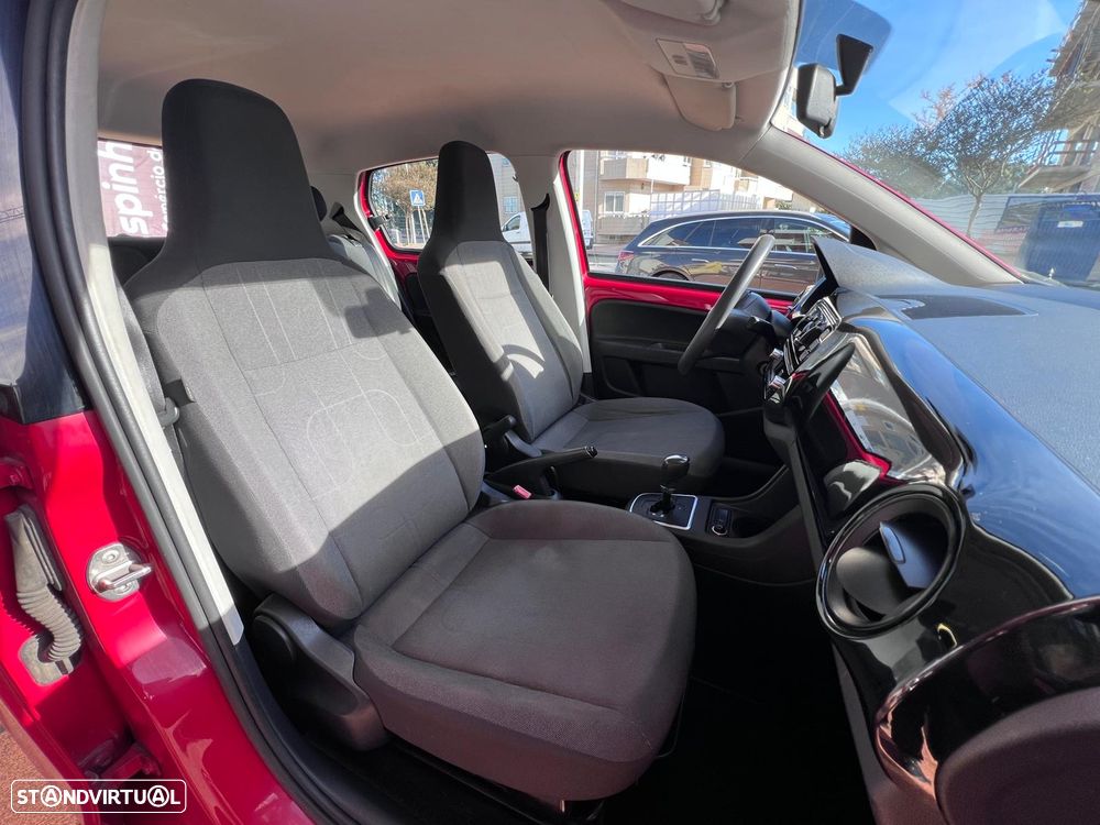 VW Up! 1.0 BlueMotion Move Auto - 7
