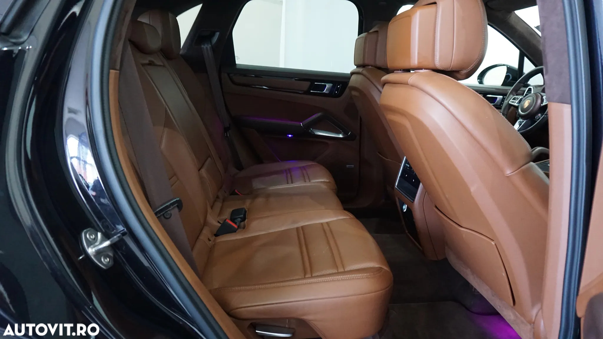 Porsche Cayenne Turbo - 35