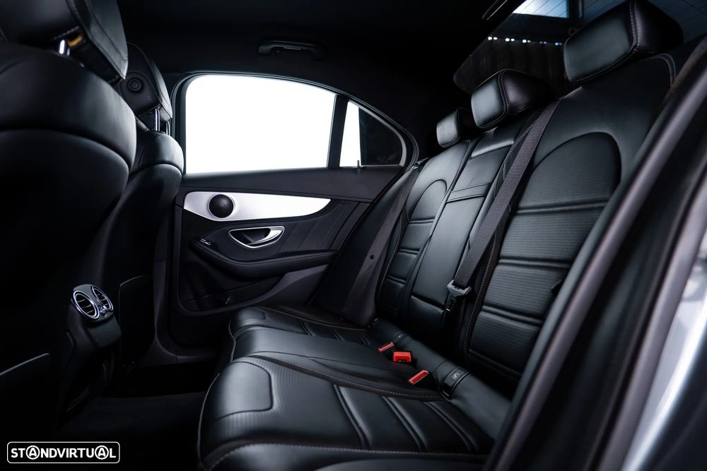 Mercedes-Benz C 63 AMG S - 29