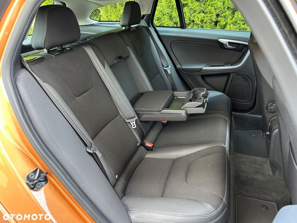 Volvo V60 T3 Edition Pro - 26