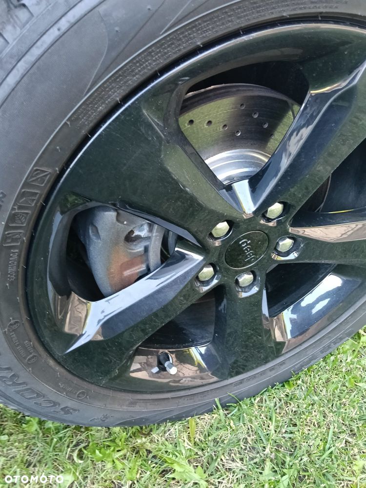 Jeep Grand Cherokee - 16