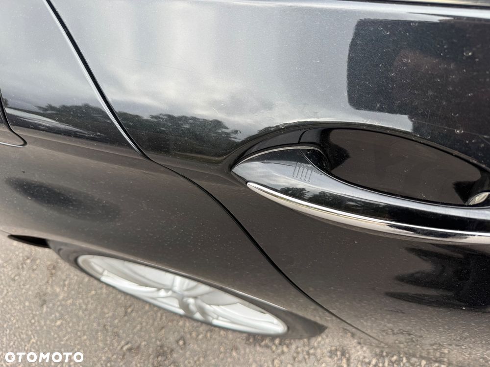 BMW Seria 5 528i xDrive - 34