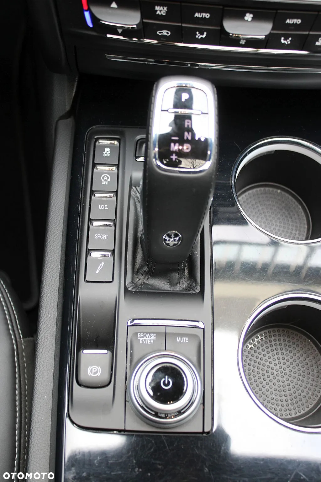 Maserati Quattroporte Modena - 24