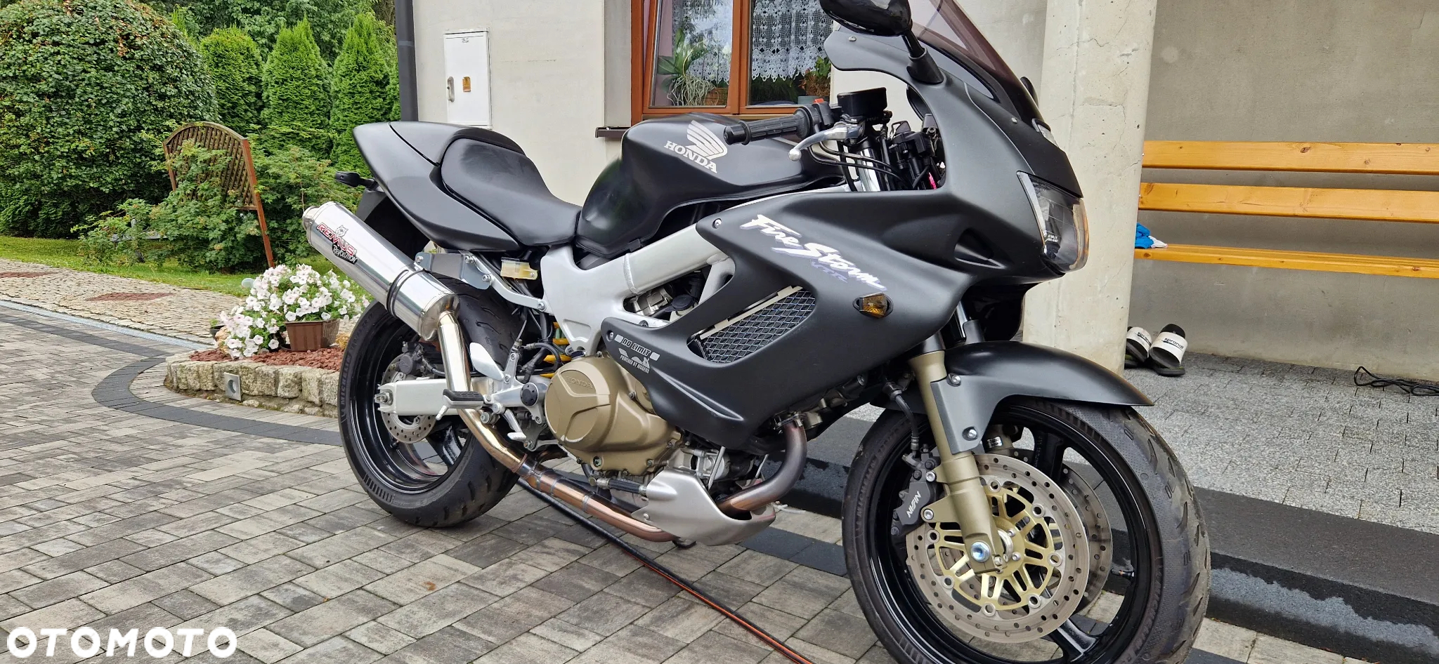 Honda VTR - 23