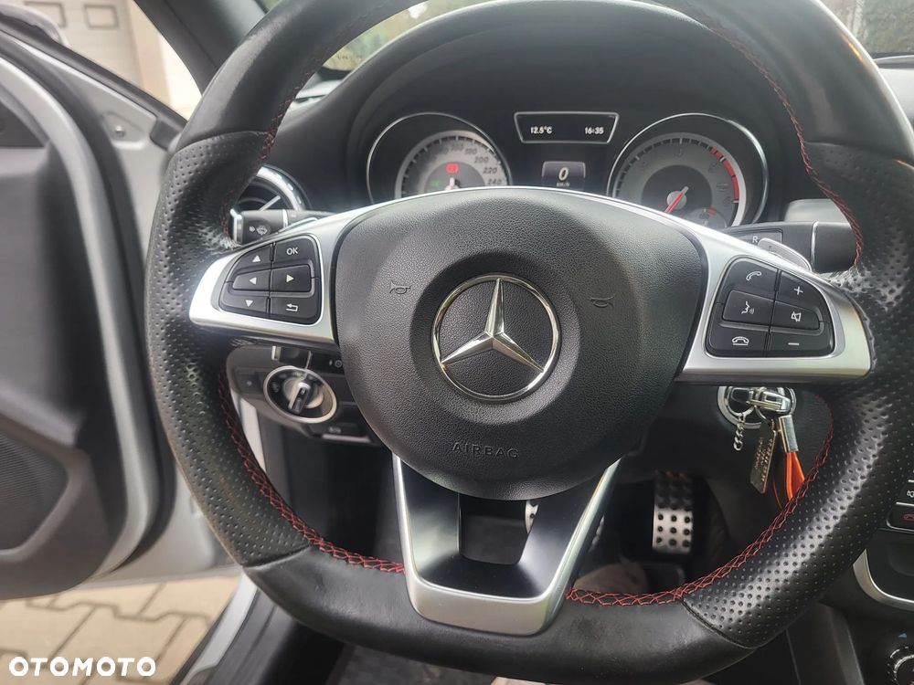 Mercedes-Benz GLA 220 d 7G-DCT AMG Line - 13
