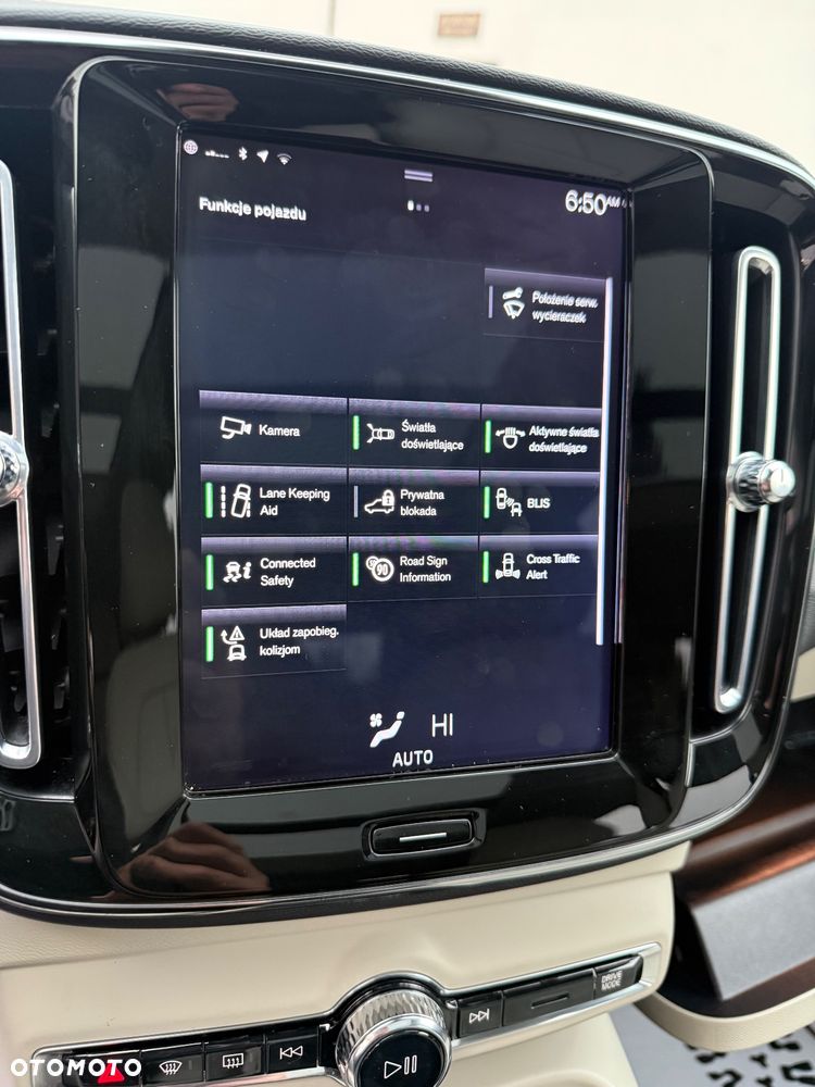 Volvo XC 40 T4 Geartronic Momentum Pro - 30