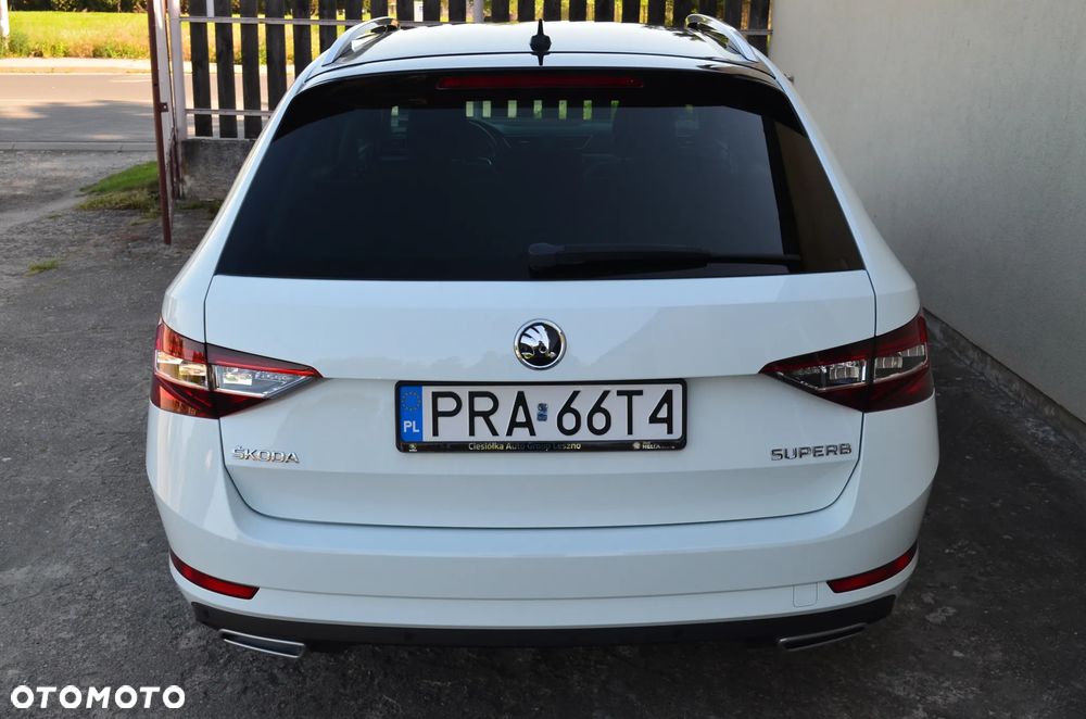 Skoda Superb 2.0 TDI DSG Style - 9