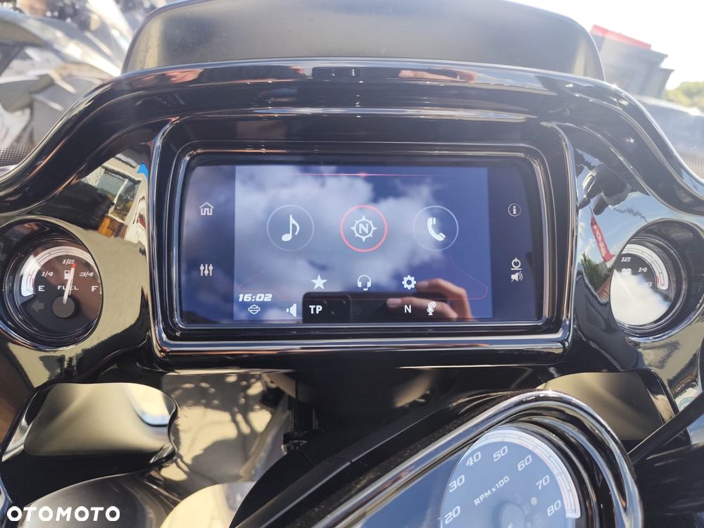 Harley-Davidson Touring Road Glide - 16