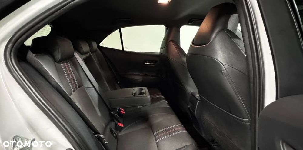 Toyota Corolla 1.8 GR Sport - 23