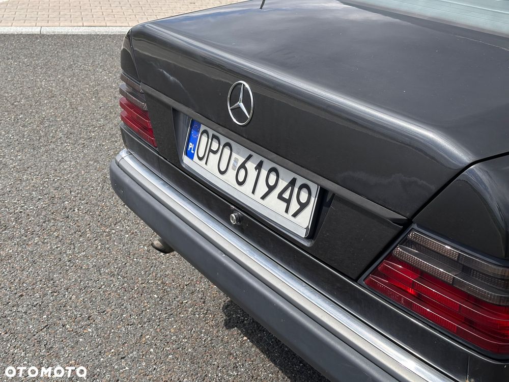 Mercedes-Benz W124 (1984-1993) ver-220 - 9