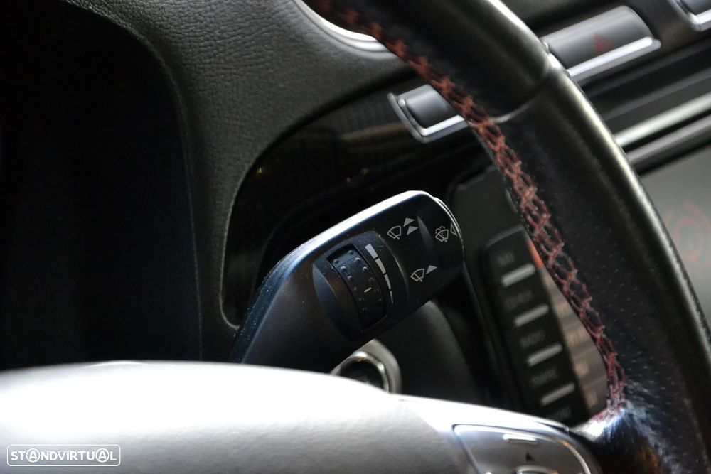 Ford S-Max 2.0 TDCi Titanium 7L 149g - 15