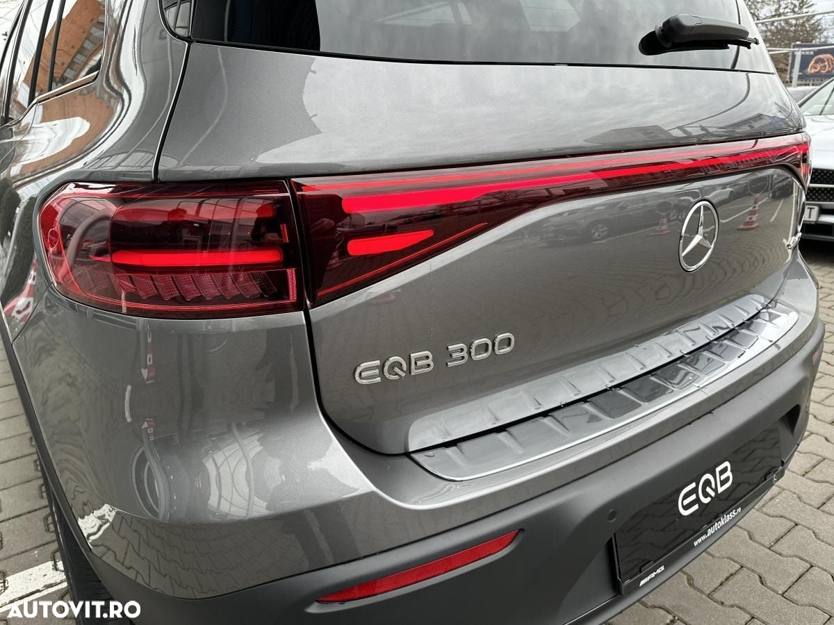 Mercedes-Benz EQB 300 4MATIC - 15