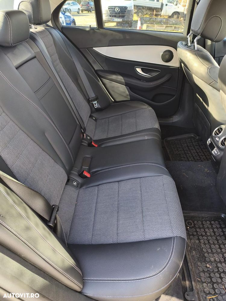 Mercedes-Benz E 300 Aut. - 19