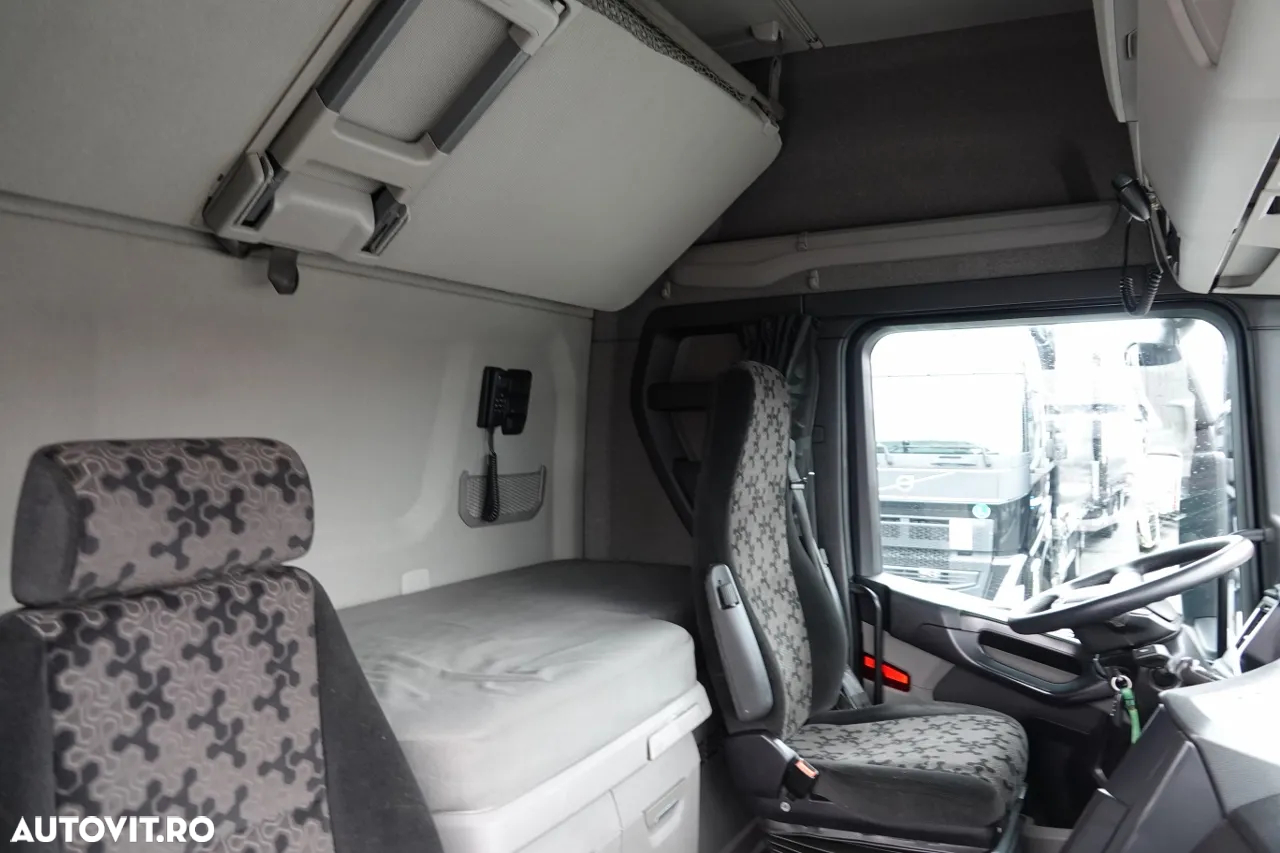 Scania R 410 / 6x2 / PERDEA - 7,8 m / SOLO / ACOPERȘ RIALAT / CONTRACTUL DE SERVICE - 35