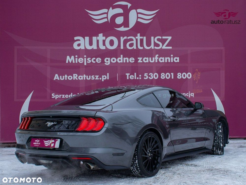Ford Mustang - 5