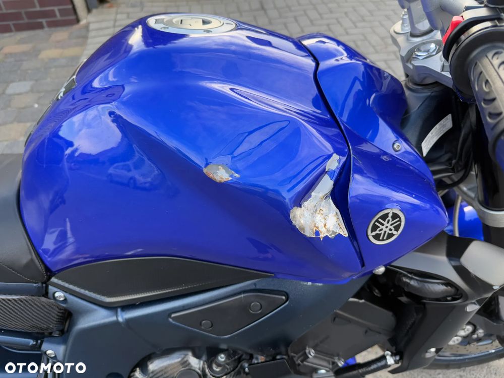 Yamaha FZ - 22