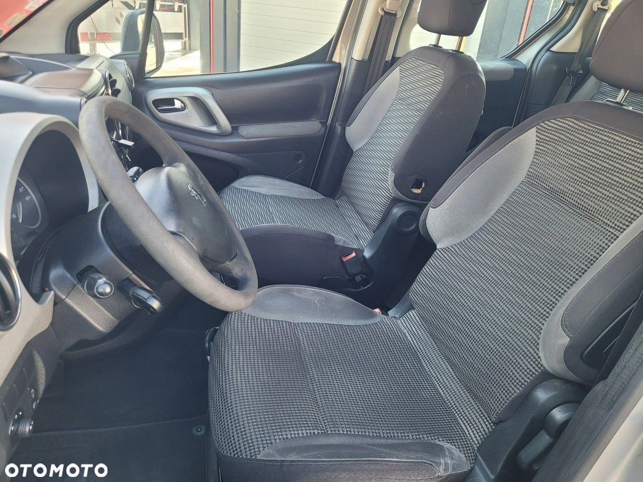 Peugeot Partner - 13