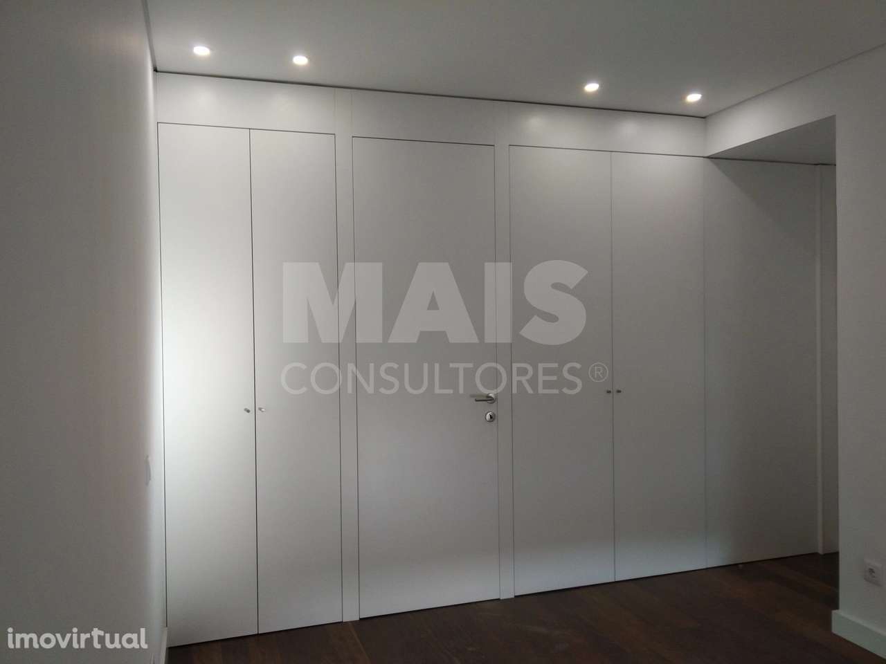 Apartamento T4 Remodelado em Cedofeita (Santo Ildefonso), Porto - Grande imagem: 2/15