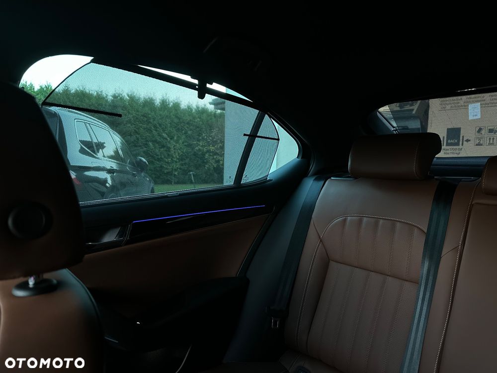 Skoda Superb 2.0 TSI L&K DSG - 12