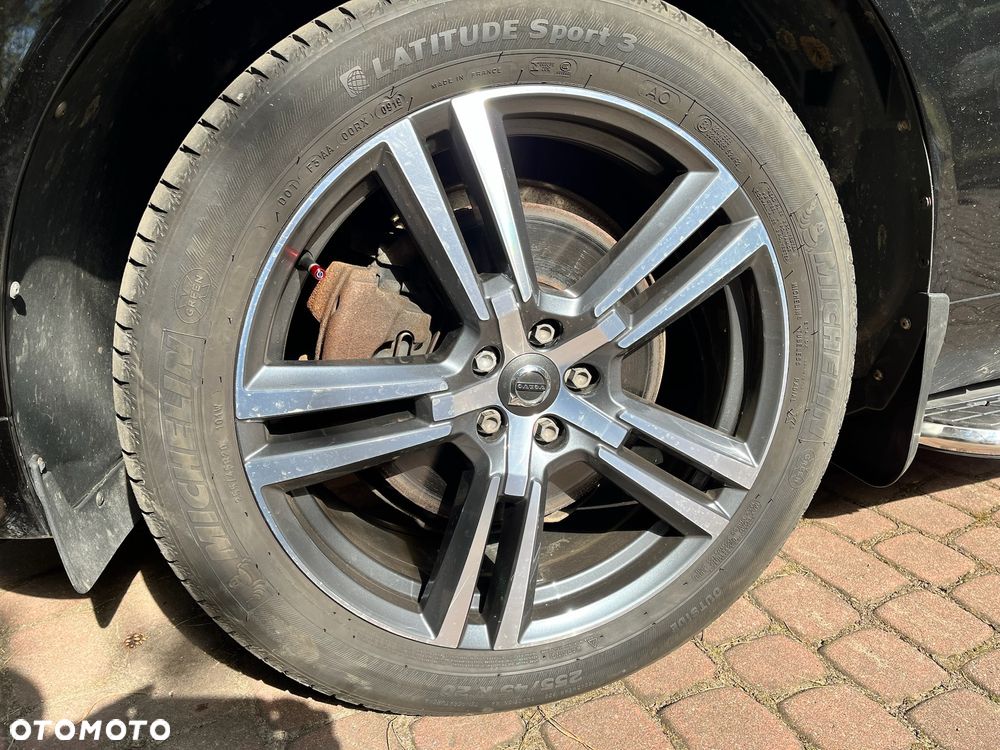 Volvo XC 60 T6 AWD Momentum - 5