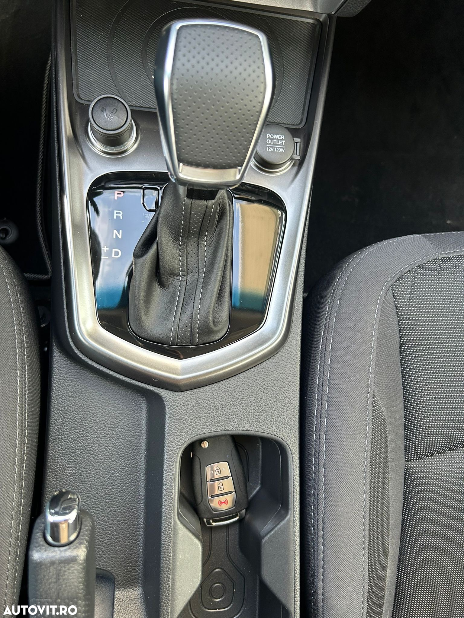 SsangYong Tivoli - 22