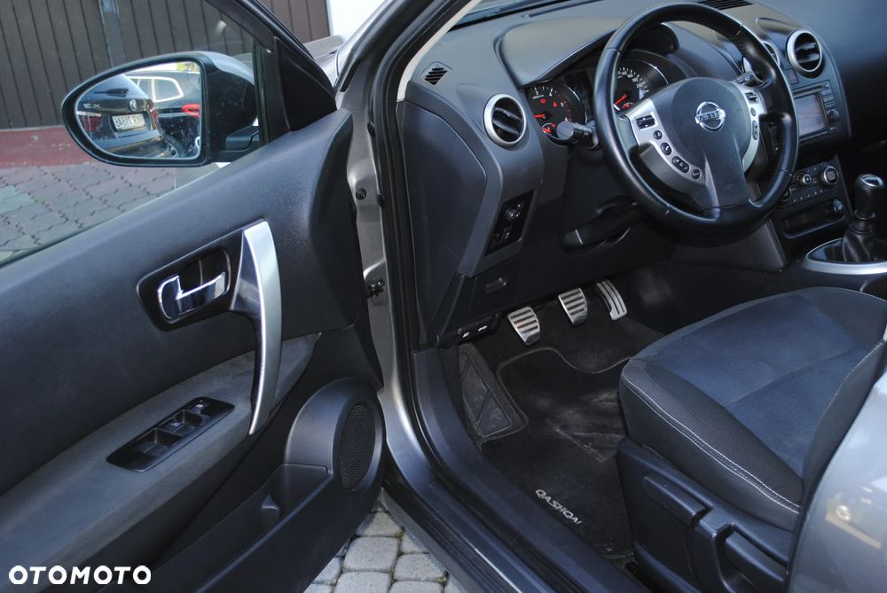 Nissan Qashqai - 12