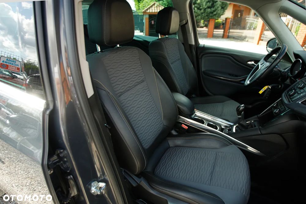 Opel Zafira Tourer 1.4 Turbo Innovation - 33