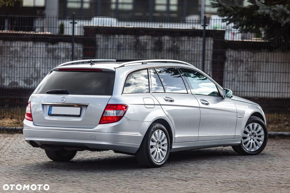 Mercedes-Benz Klasa C 180 BlueEFFICIENCY Elegance - 14