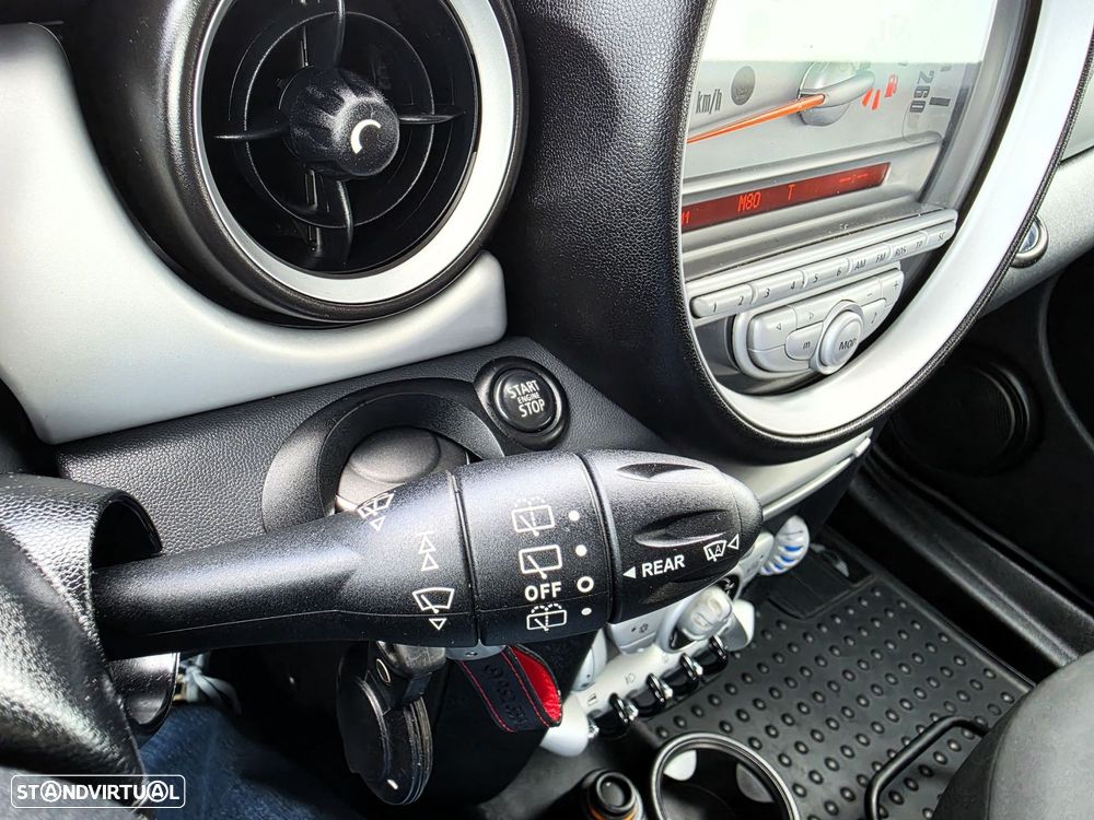MINI 3 Portas Cooper D - 16
