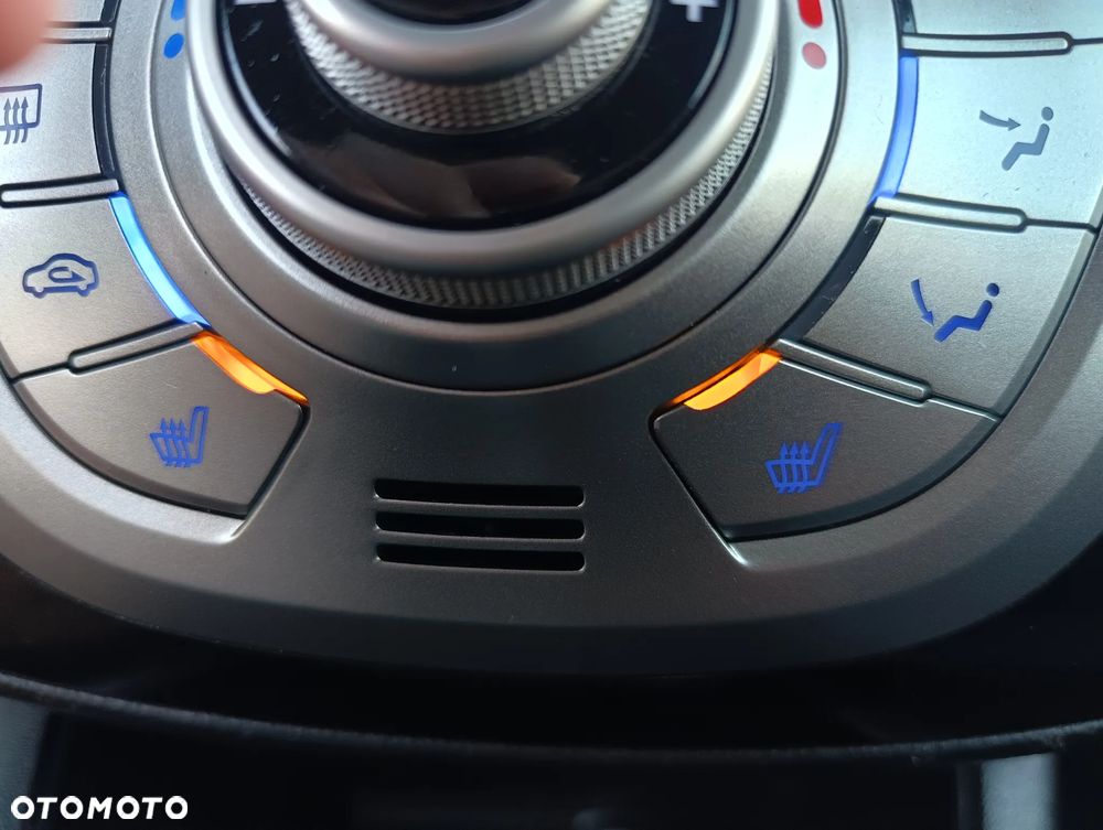 Hyundai ix20 1.6 Premium - 23