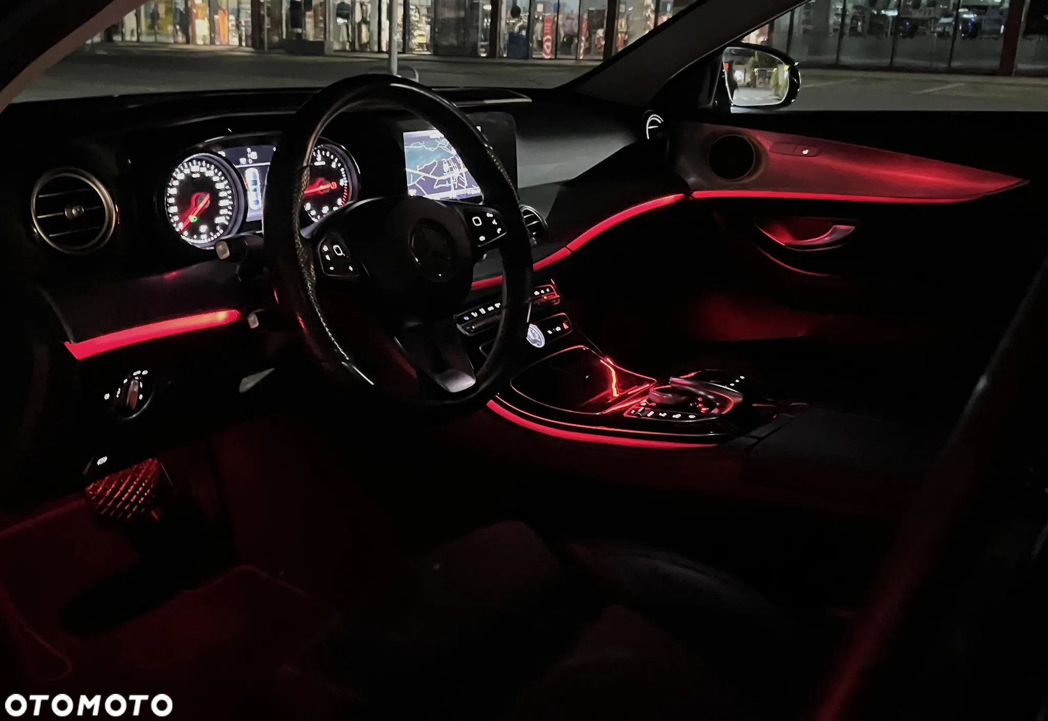 Mercedes-Benz Klasa E 220 d Business Edition 9G-TRONIC - 38